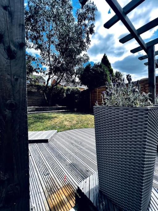 Villa Entire Modern House In Tamworth - 2 Double Beds + Free Parking Exterior foto